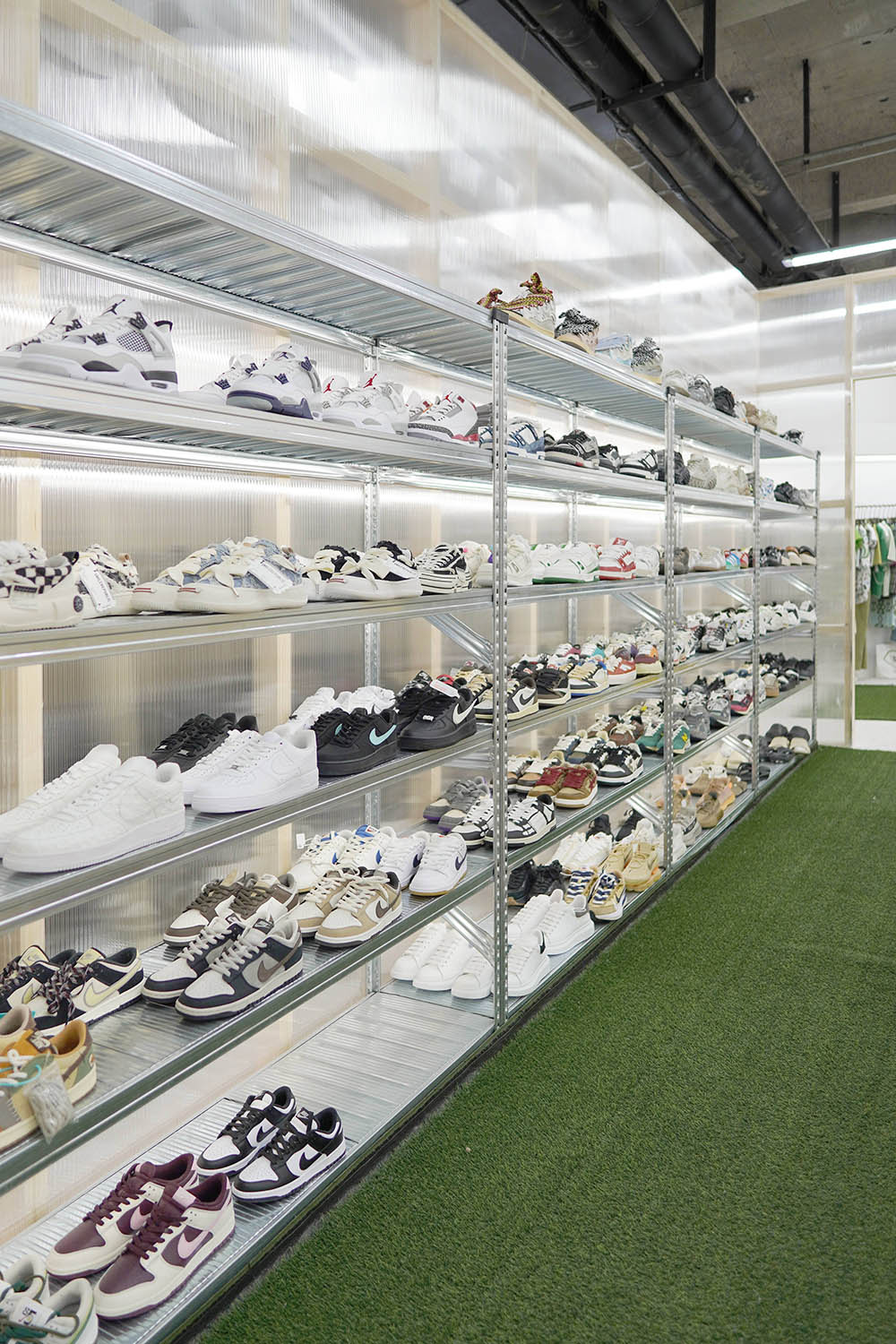 商店設計,零售店設計,買手店設計,服裝店設計,服飾零售店設計,零售店設計案例,零售店設計方案,天津,TBC買手店,LLLOOK STUDIO