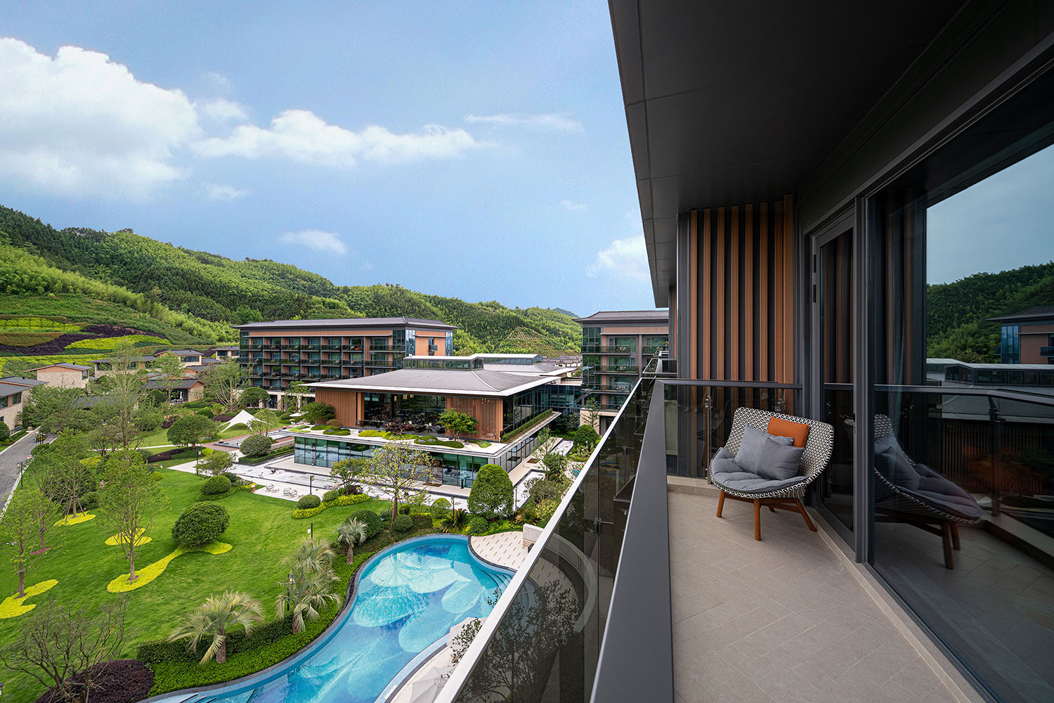 精品酒店,度假酒店,酒店設計案例,度假酒店設計方案,設計酒店,酒店設計,杭州,天目山英迪格酒店,AVAD範可薩設計