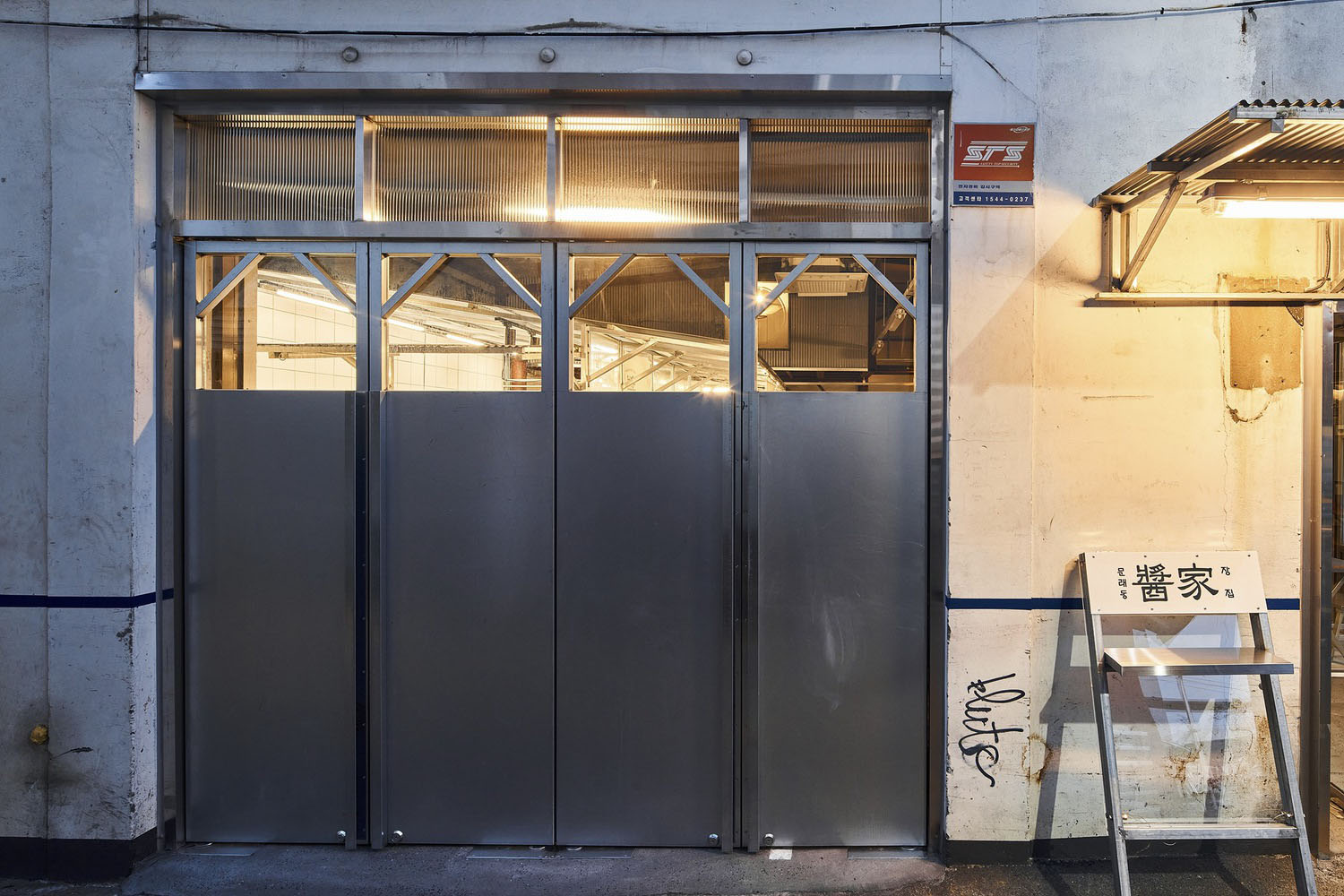 omo-studio,韓國,餐廳設計方案,餐廳裝修,街邊店設計,酒吧餐廳設計,醬家酒吧餐廳,55㎡