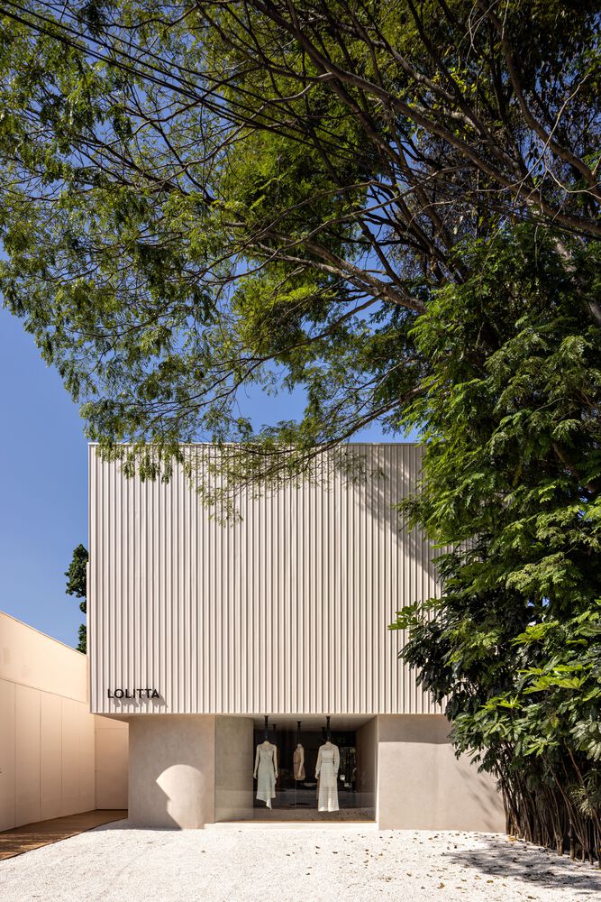 零售店設計,服裝零售店設計,服裝店設計,AR Arquitetos,女裝店設計案例,Lolitta Store,巴西,極簡主義,315㎡