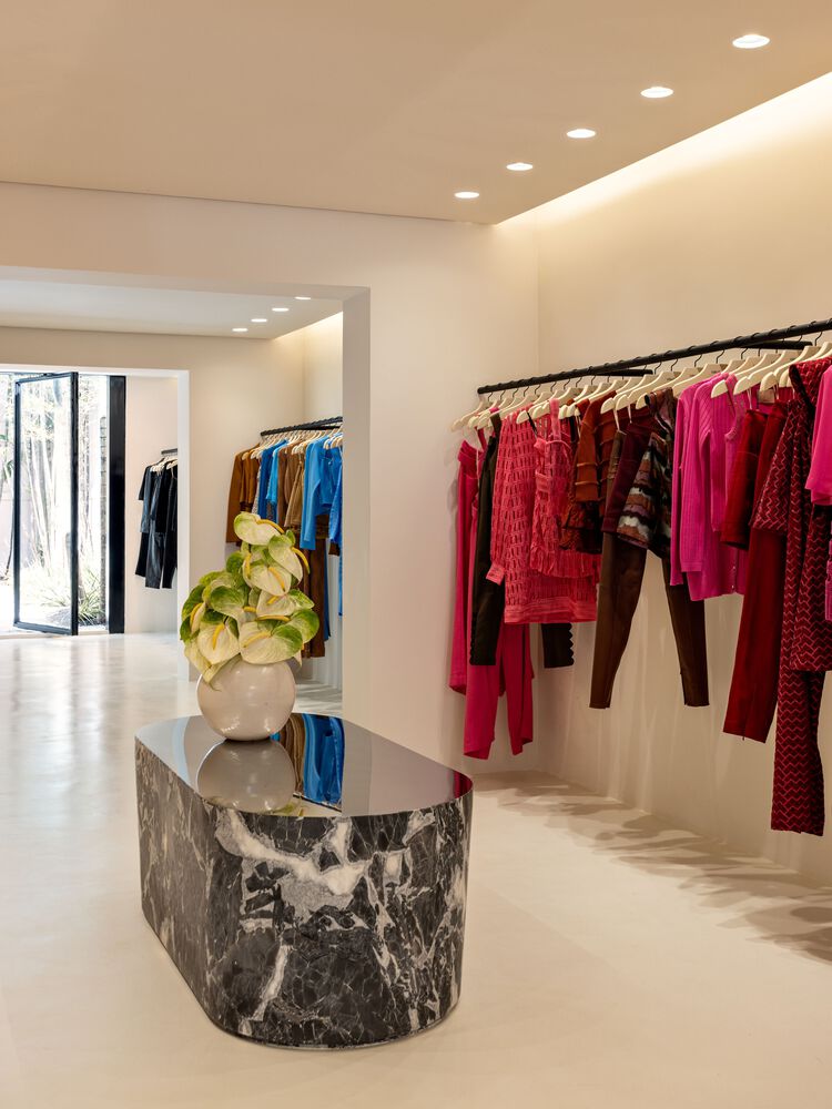 零售店設計,服裝零售店設計,服裝店設計,AR Arquitetos,女裝店設計案例,Lolitta Store,巴西,極簡主義,315㎡