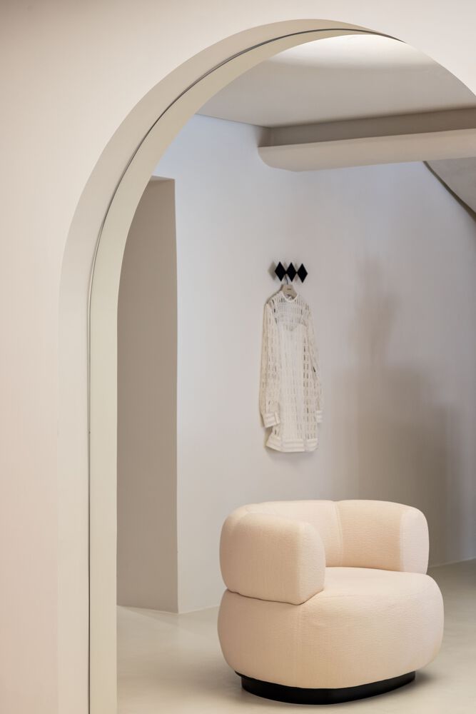 零售店設計,服裝零售店設計,服裝店設計,AR Arquitetos,女裝店設計案例,Lolitta Store,巴西,極簡主義,315㎡