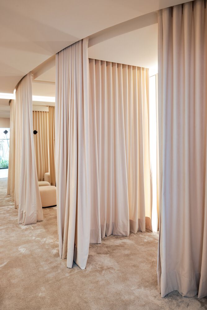 零售店設計,服裝零售店設計,服裝店設計,AR Arquitetos,女裝店設計案例,Lolitta Store,巴西,極簡主義,315㎡