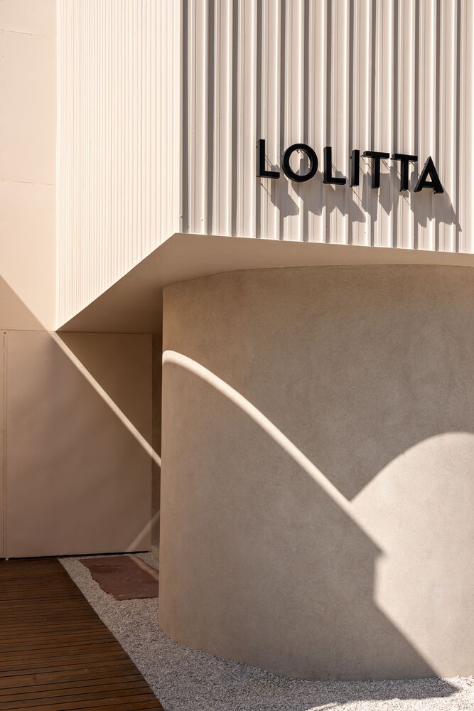 零售店設計,服裝零售店設計,服裝店設計,AR Arquitetos,女裝店設計案例,Lolitta Store,巴西,極簡主義,315㎡
