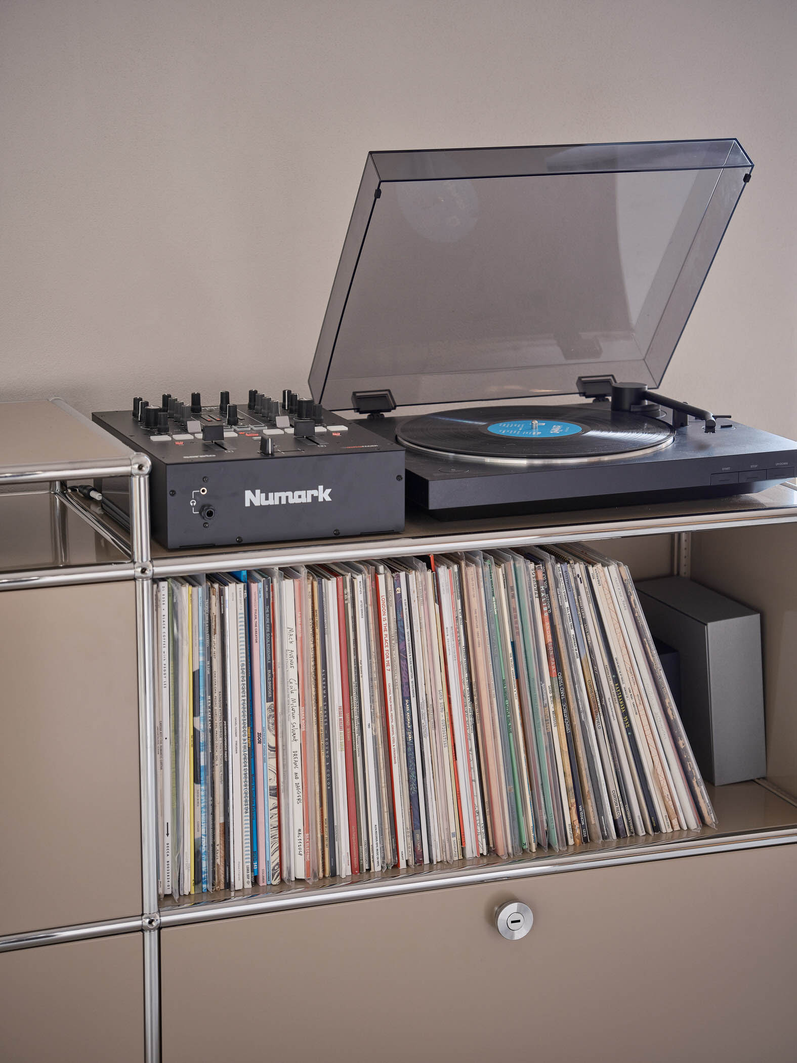 咖啡店設計,咖啡店設計案例,咖啡店設計方案,Fortytwelve,科威特,咖啡店裝修