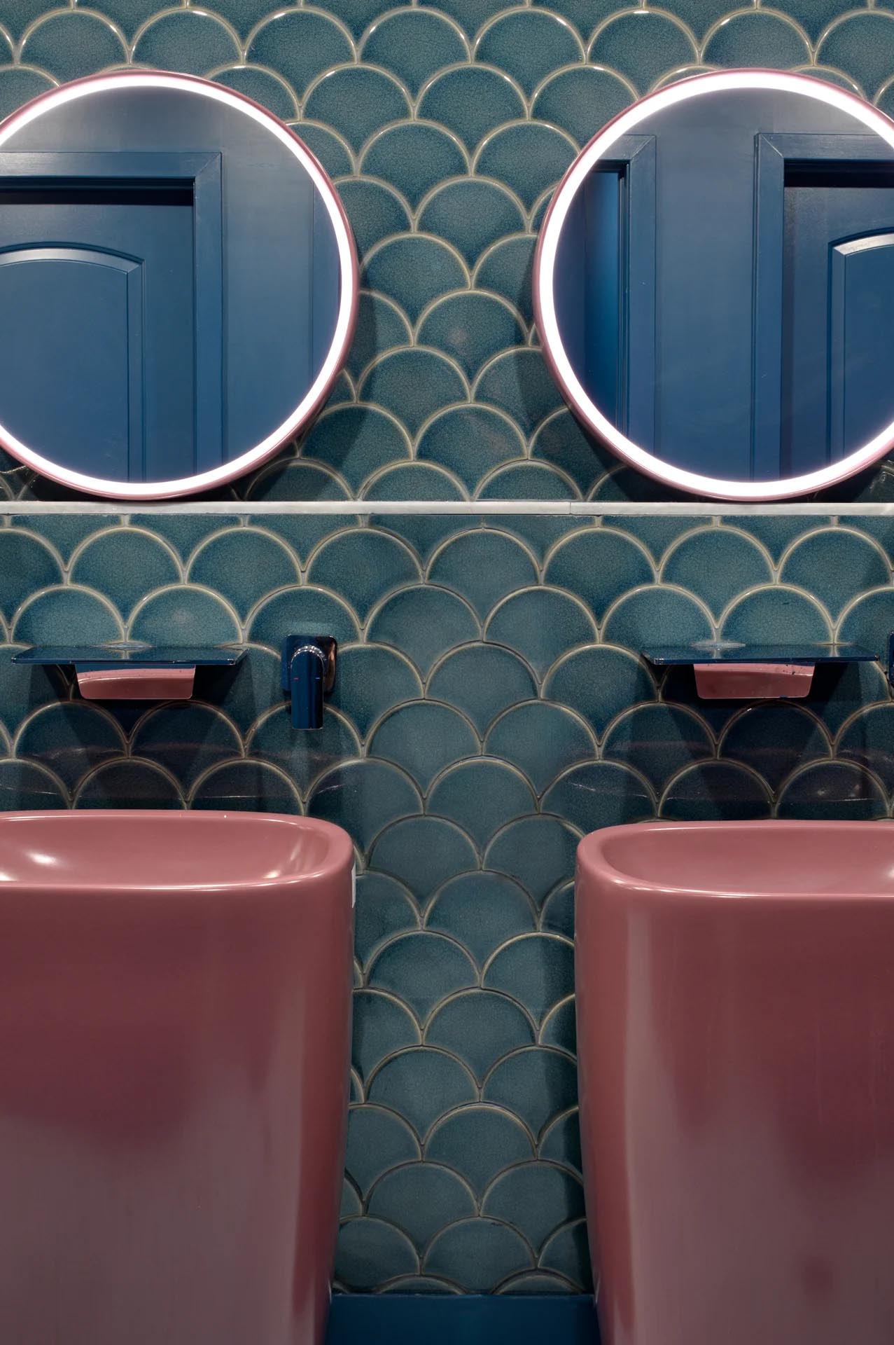 酒吧設計方案,酒吧裝修,休閑餐廳設計,Olbos Studio,餐廳設計,Tikka Charcoal Grill,Gastro Circuit,亞洲融合餐廳,酒吧餐廳設計