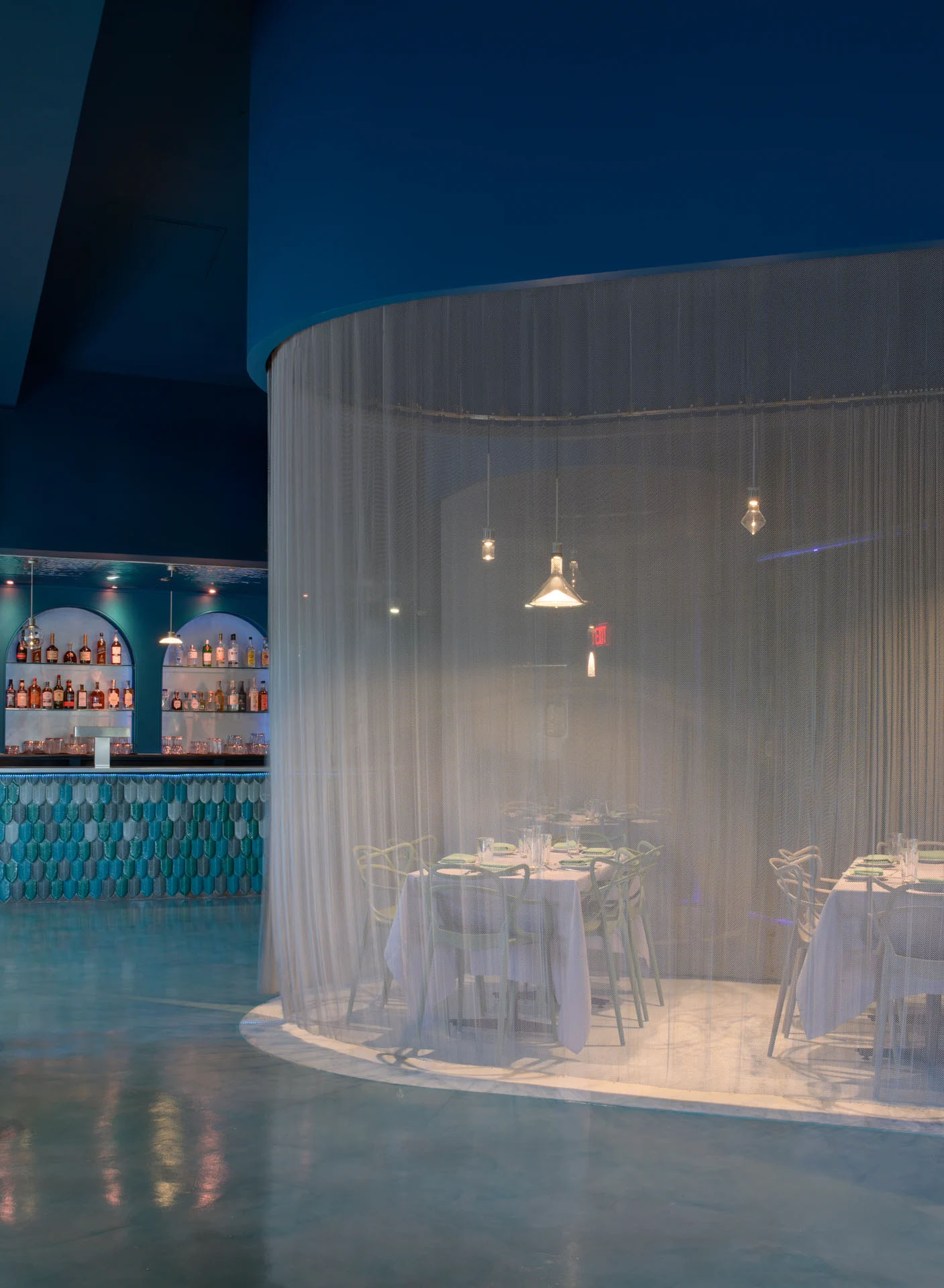 酒吧設計方案,酒吧裝修,休閑餐廳設計,Olbos Studio,餐廳設計,Tikka Charcoal Grill,Gastro Circuit,亞洲融合餐廳,酒吧餐廳設計