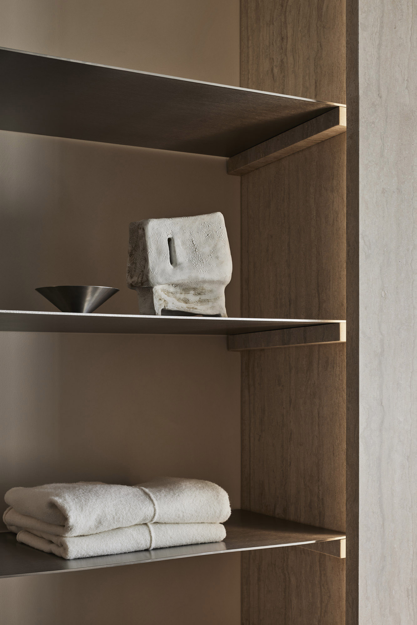 零售店設計,服裝零售店設計,服裝店設計,Studio Tate,女裝店設計案例,墨爾本,ENA PELLY,極簡主義