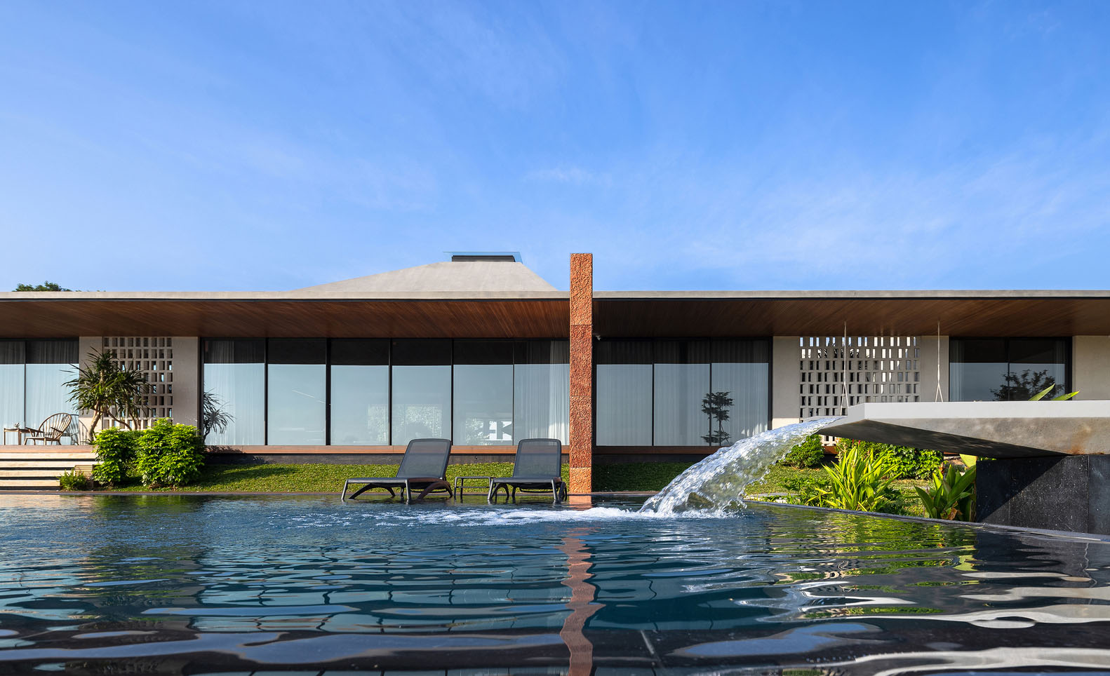 APDI,別墅設計案例,別墅設計方案,湖景別墅,越南,國外別墅設計