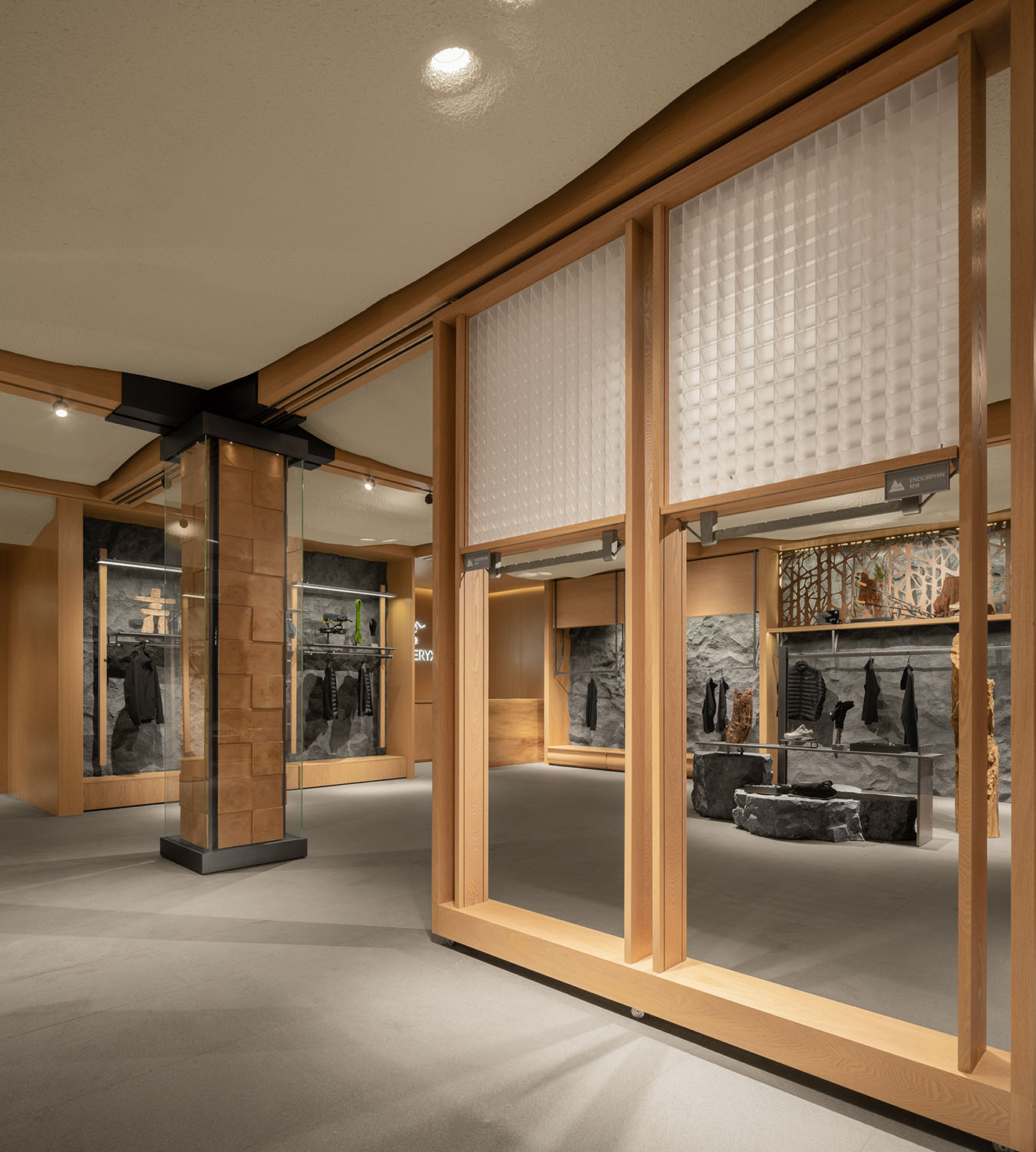 服裝店設計,零售店設計,戶外服裝零售店,服裝店設計案例,ARC'TERYX始祖鳥,始祖鳥北京店致敬溫哥華文化脈絡,尚洋藝術,北京