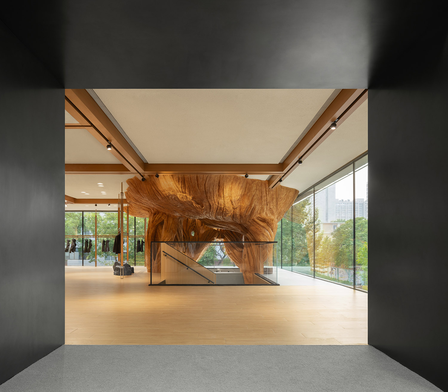 服裝店設計,零售店設計,戶外服裝零售店,服裝店設計案例,ARC'TERYX始祖鳥,始祖鳥北京店致敬溫哥華文化脈絡,尚洋藝術,北京
