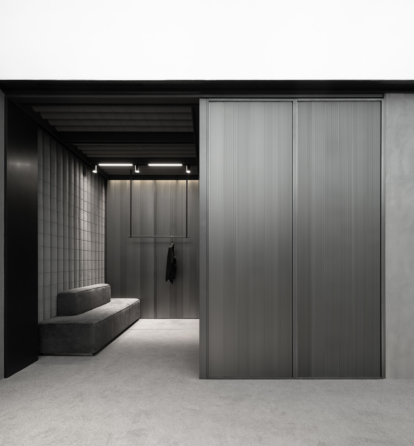 服裝店設計,零售店設計,戶外服裝零售店,服裝店設計案例,ARC'TERYX始祖鳥,始祖鳥北京店致敬溫哥華文化脈絡,尚洋藝術,北京