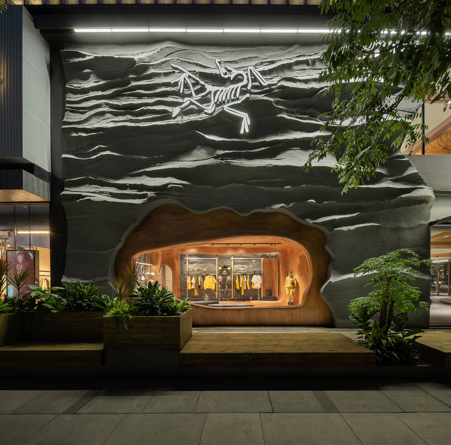 服裝店設計,零售店設計,戶外服裝零售店,服裝店設計案例,ARC'TERYX始祖鳥,始祖鳥北京店致敬溫哥華文化脈絡,尚洋藝術,北京