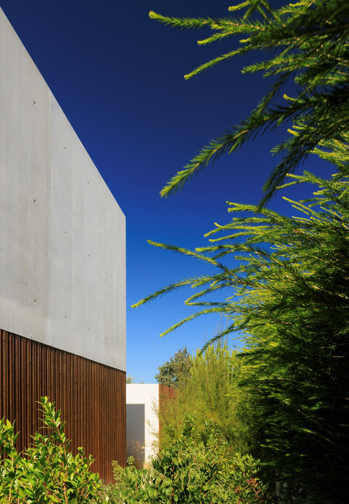 dEMM Arquitectura,別墅設計案例,別墅設計方案,海濱別墅,葡萄牙,原木色,暖色調,400㎡