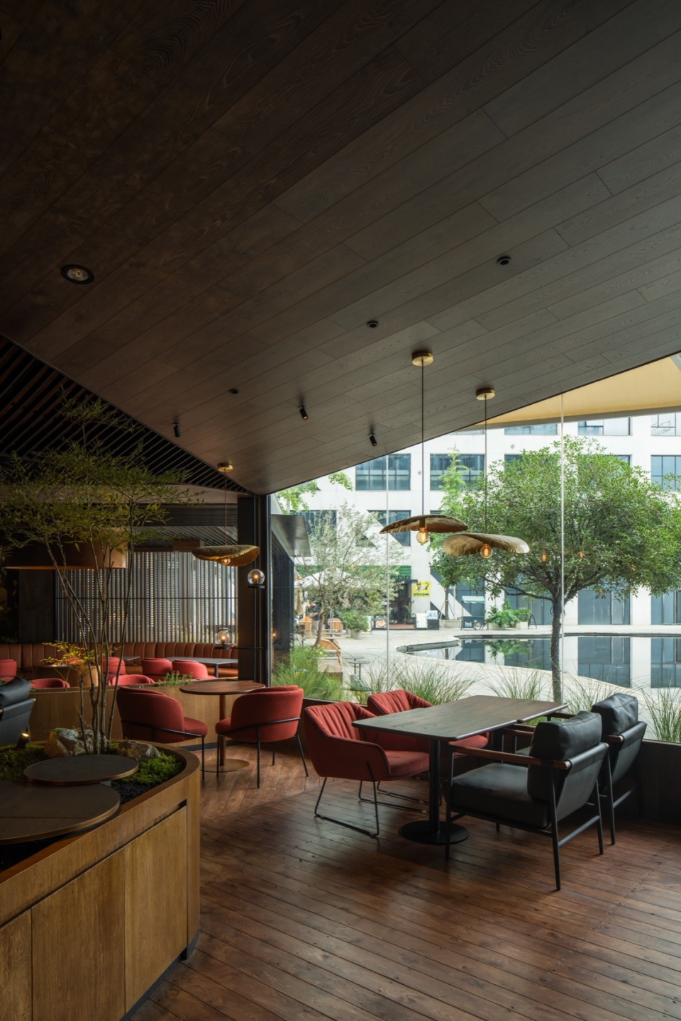 餐廳設計,休閑餐廳設計,餐廳裝修,餐廳設計案例,餐廳設計方案,酒吧設計,咖啡廳設計,酒吧餐廳,成都,FOOOO餐廳,艾岜建築設計