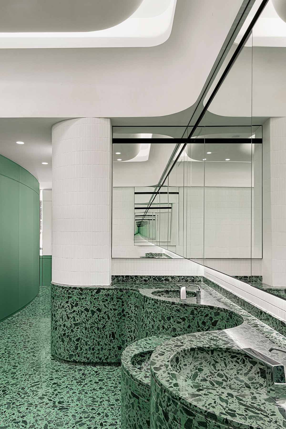 公共空間設計,衛生間設計,商場衛生間設計,商場衛生間裝修,公共廁所設計,公共衛生間設計,上海,壁上叢林交叉性別衛生間,佑向設計