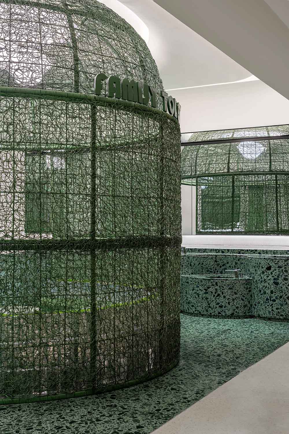 公共空間設計,衛生間設計,商場衛生間設計,商場衛生間裝修,公共廁所設計,公共衛生間設計,上海,壁上叢林交叉性別衛生間,佑向設計