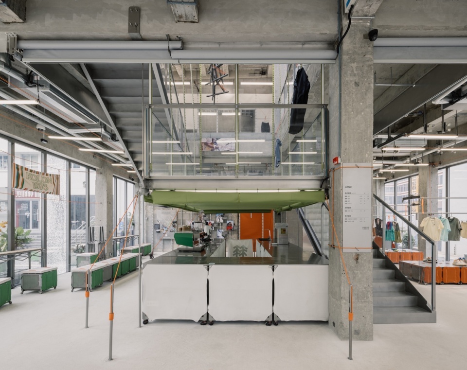 零售店設計,商店設計,集合空間設計,餐廳設計,咖啡廳設計,零售餐飲空間設計,戶外產品零售店設計,戶外主題零售空間,零售店設計案例,零售店設計方案,服裝店設計,上海,Kolon Sport可隆1973,裸築更新