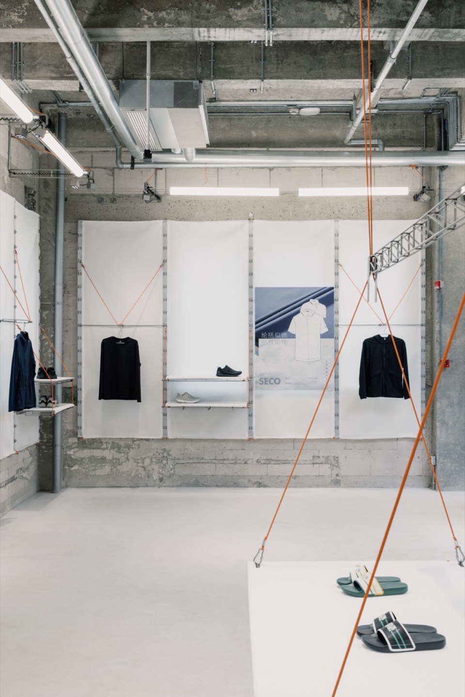 零售店設計,商店設計,集合空間設計,餐廳設計,咖啡廳設計,零售餐飲空間設計,戶外產品零售店設計,戶外主題零售空間,零售店設計案例,零售店設計方案,服裝店設計,上海,Kolon Sport可隆1973,裸築更新