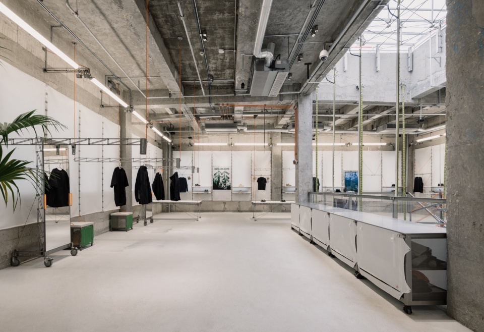 零售店設計,商店設計,集合空間設計,餐廳設計,咖啡廳設計,零售餐飲空間設計,戶外產品零售店設計,戶外主題零售空間,零售店設計案例,零售店設計方案,服裝店設計,上海,Kolon Sport可隆1973,裸築更新