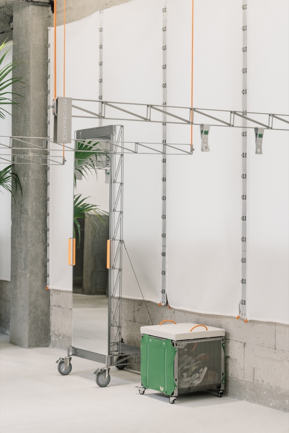 零售店設計,商店設計,集合空間設計,餐廳設計,咖啡廳設計,零售餐飲空間設計,戶外產品零售店設計,戶外主題零售空間,零售店設計案例,零售店設計方案,服裝店設計,上海,Kolon Sport可隆1973,裸築更新