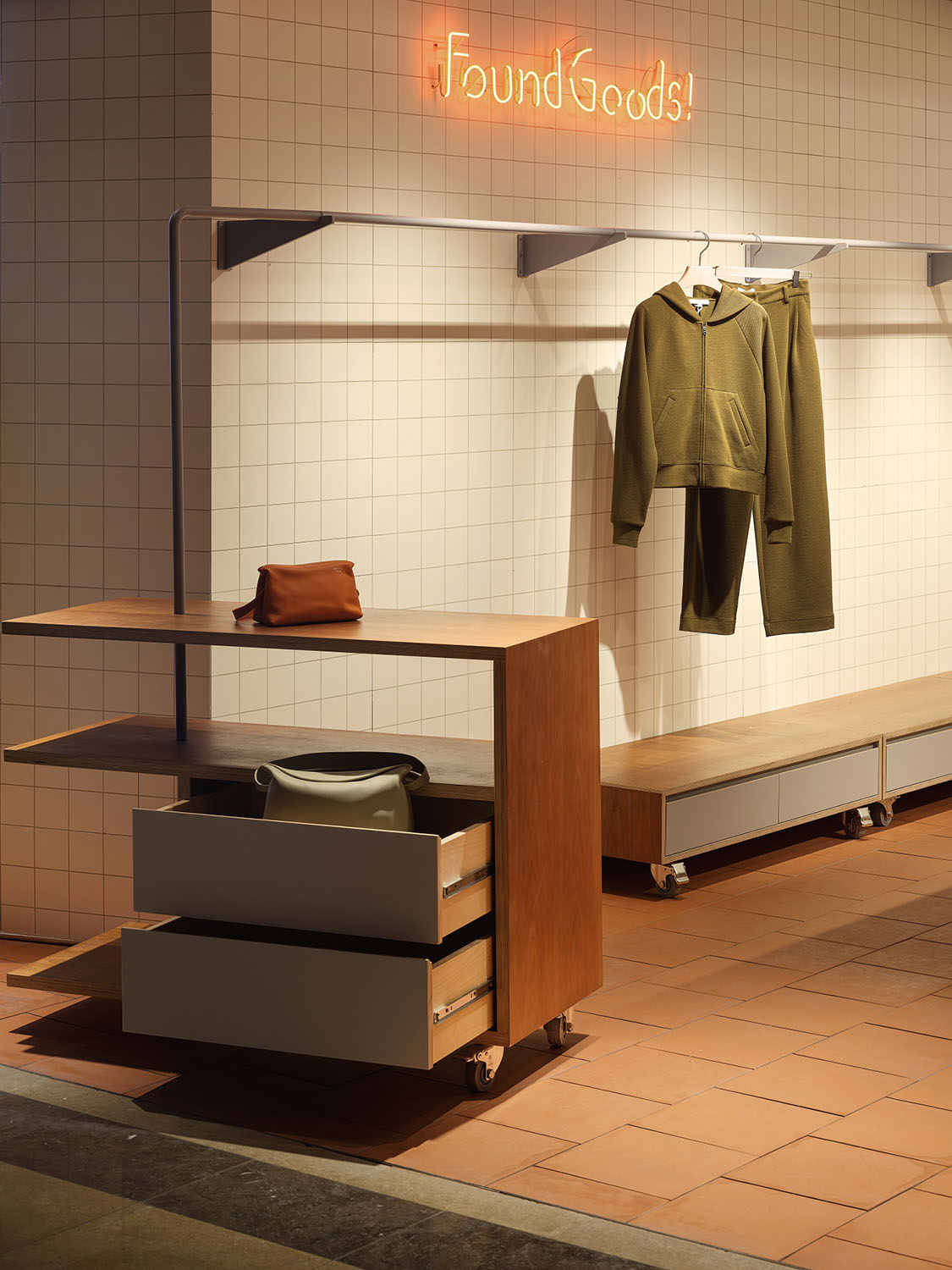 零售店設計,服裝零售店設計,服裝店設計,女裝店設計案例,服裝店設計案例,成都,素然成都太古裏MART集市店,FLIP設計