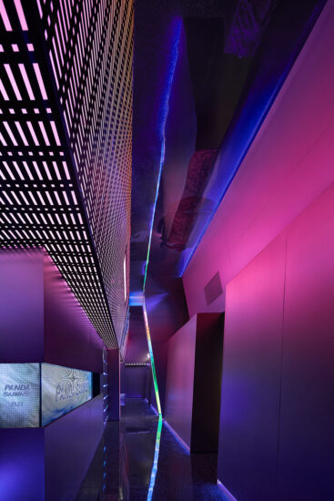 赤橙設計 | 成都熊貓電競-虛擬現實，時空交疊