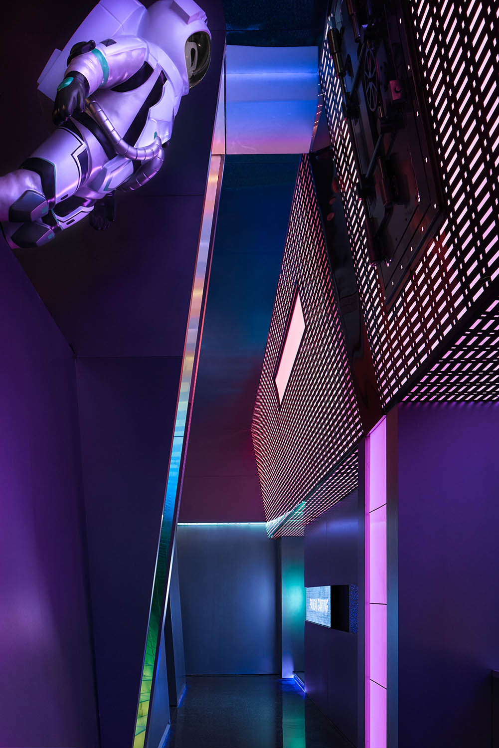 遊戲中心設計,電競空間設計,遊戲主題店設計,娛樂空間設計,遊戲店設計,遊戲電競空間設計,商店設計,成都,熊貓電競,赤橙設計