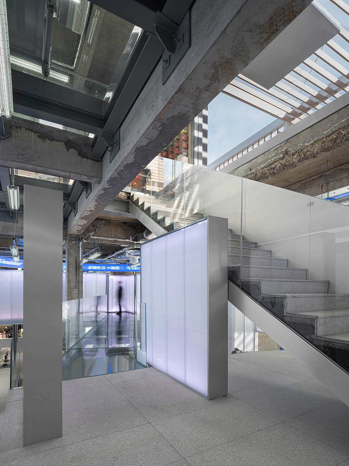 商業空間設計,多功能空間設計,集合店設計,多業態商業空間設計,咖啡店設計,文創空間設計,商業空間,城市商業更新一個立體文創市集,BloomDesign綻放設計