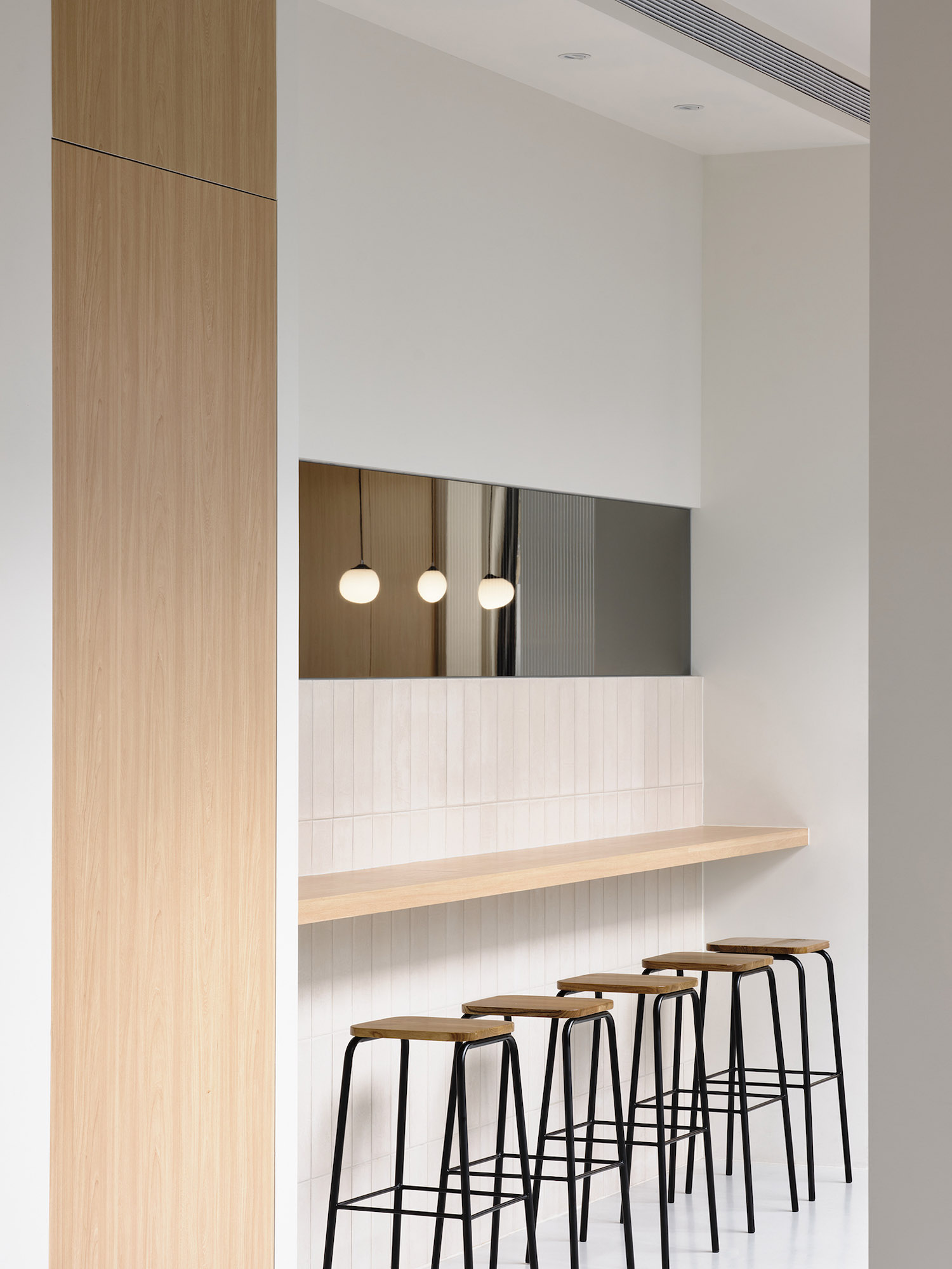 Habitat Architects,餐廳設計,休閑餐廳設計,1996 漢堡,餐廳設計案例,餐廳設計方案,餐廳裝修,極簡主義,極簡風格,台北