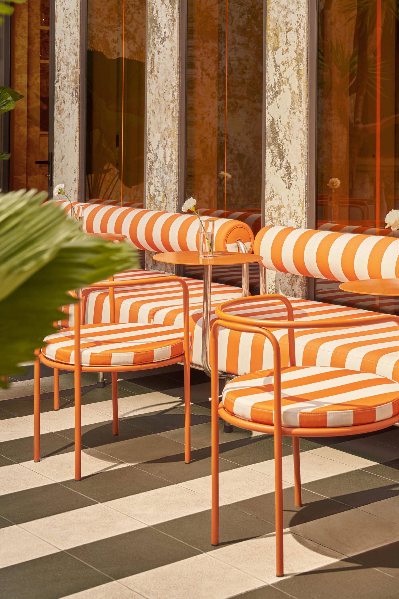 餐廳設計,休閑餐廳設計,餐廳裝修,餐廳設計案例,餐廳設計方案,酒吧餐廳,Looks Generous,Bambino,酒吧餐廳,胡誌明市,越南,高級餐廳