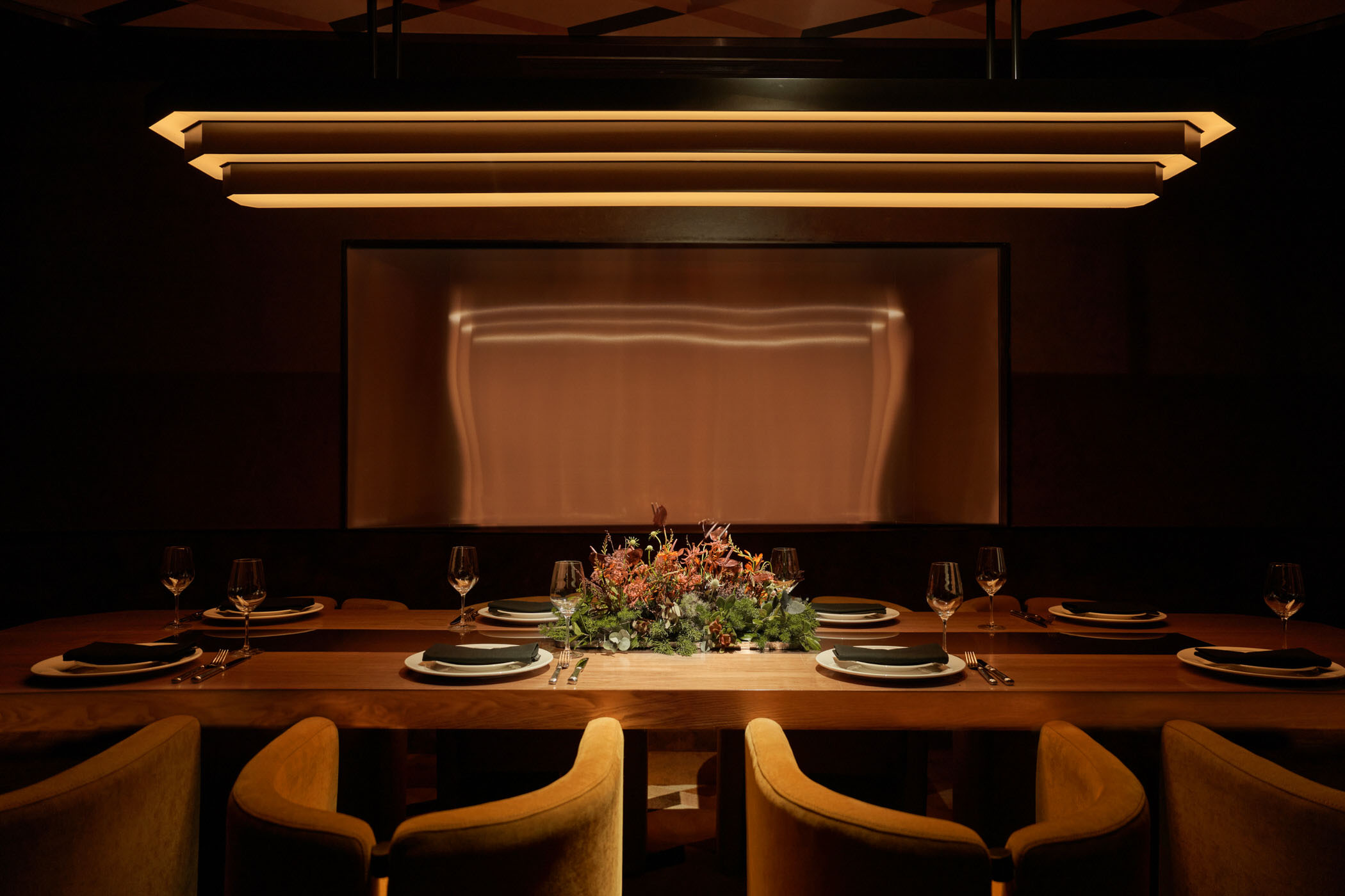 餐廳設計,休閑餐廳設計,餐廳裝修,餐廳設計案例,餐廳設計方案,酒吧餐廳,Looks Generous,Bambino,酒吧餐廳,胡誌明市,越南,高級餐廳