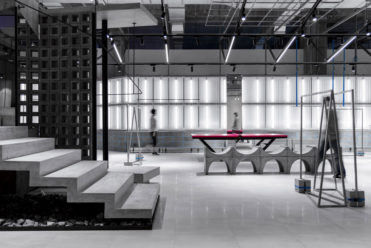 零售店設計,服裝零售店設計,服裝店設計,CLUB21 LAB,Studio Krubka,350㎡