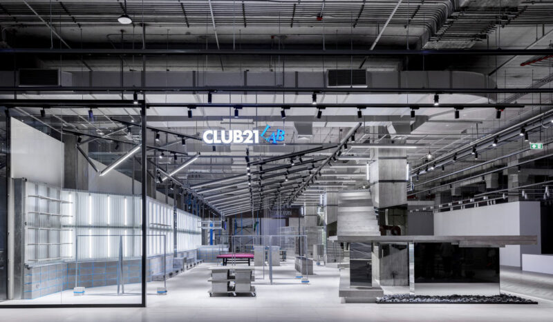 Studio Krubka | 350㎡,泰國 CLUB21 LAB服裝零售店