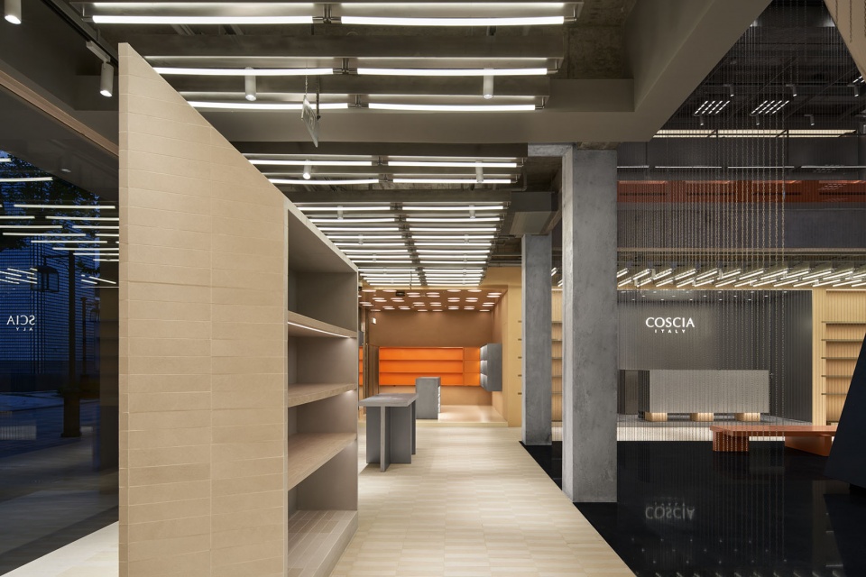 時裝店設計,服裝店設計,時裝店設計案例,商店設計,女裝店設計,精品服裝店設計,服裝店裝修,嘉興,COSCIA蔻莎·嘉興濮院店,ADS好典設計