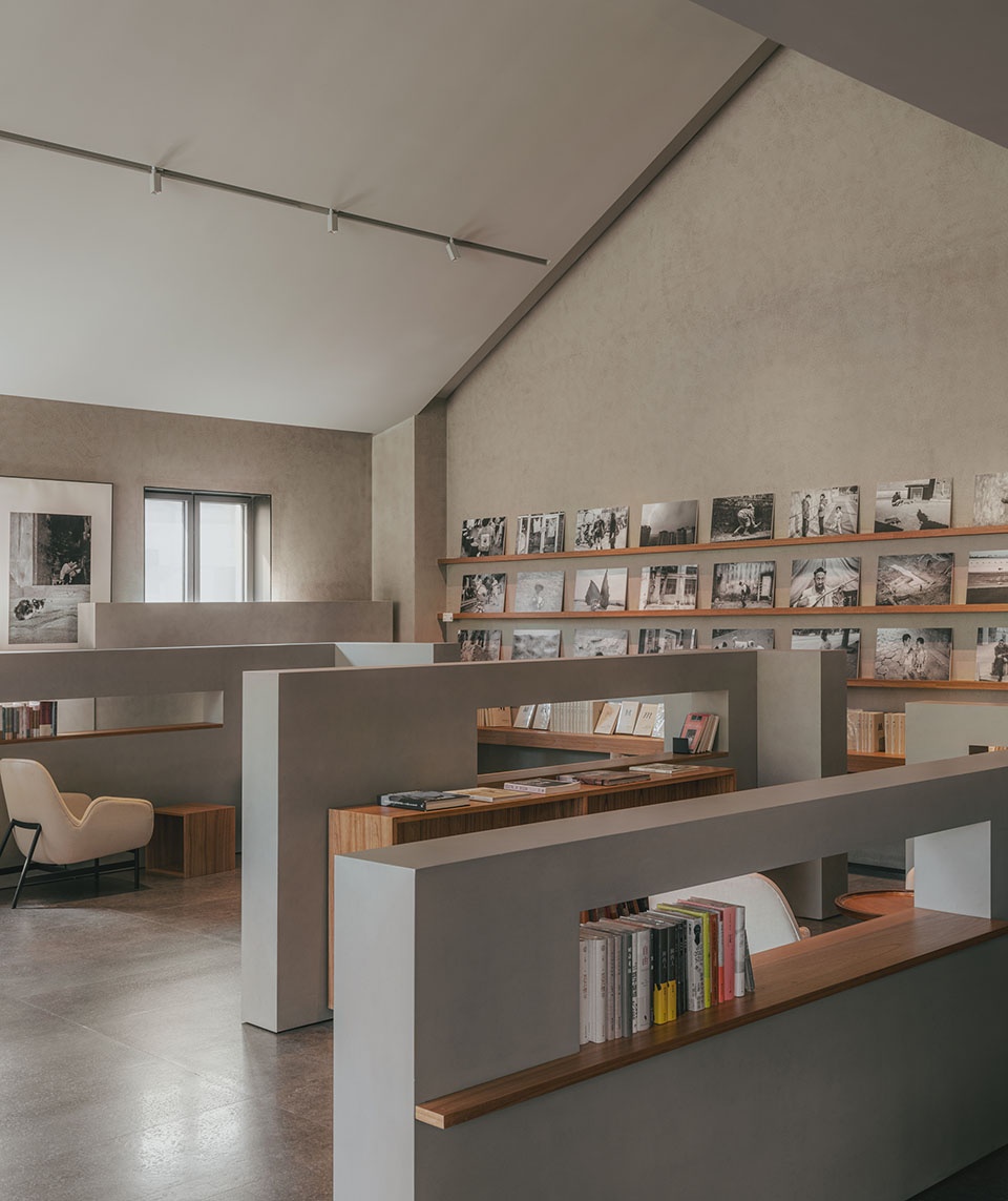 酒館設計,酒館設計案例,現代風格酒館設計,書店設計,書店設計案例,書店裝修,書店酒館,北京檀穀單向空間及十三邀小酒館,北京,BUZZ莊子玉工作室