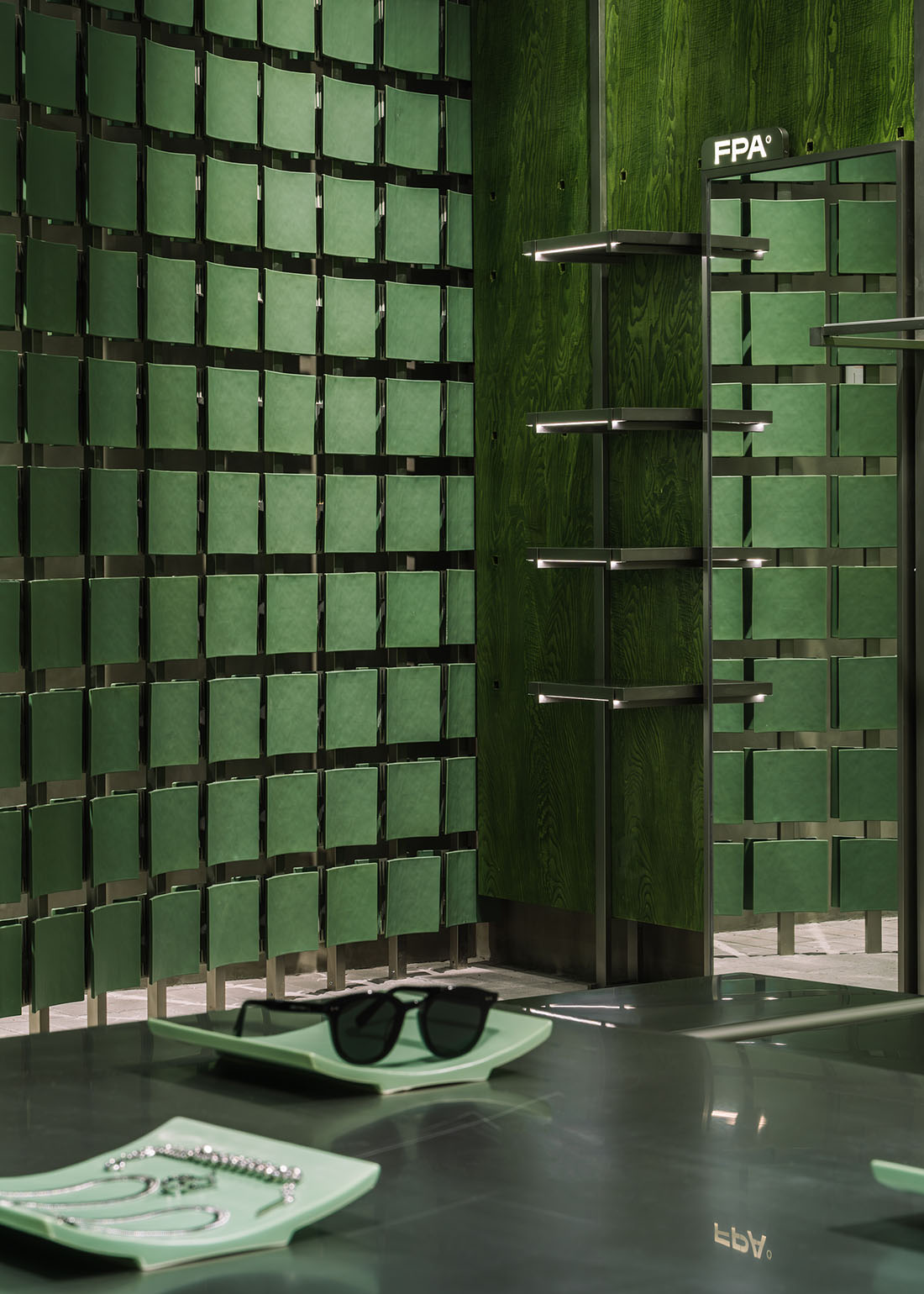 時裝店設計,零售店設計,服裝店設計,服飾零售店設計,時裝店設計案例,時裝店設計方案,上海,重慶,成都,西安,FPA四城四景以單一材質搭建品牌脈絡,永創設計