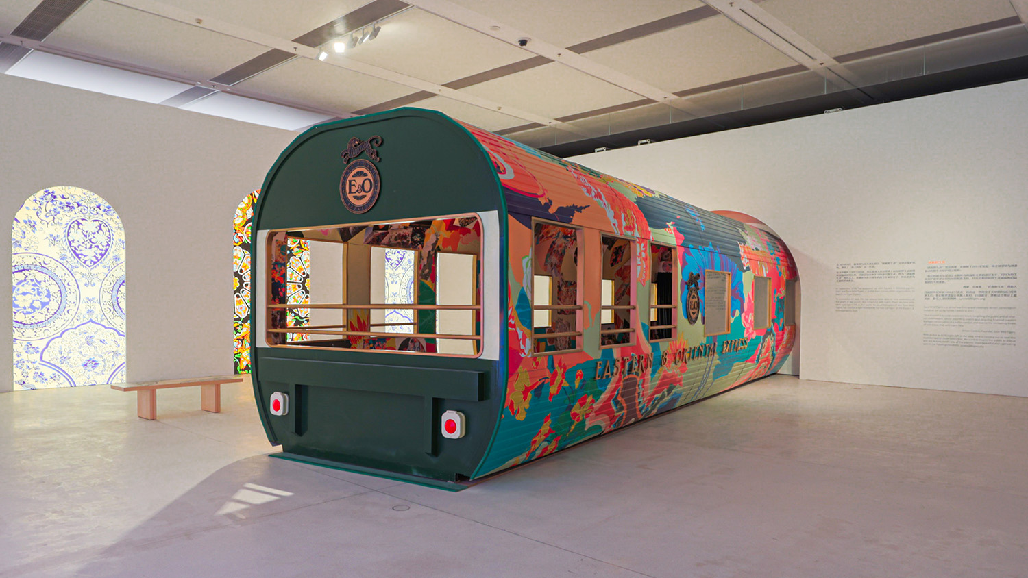 家具設計,藝術家具設計,家具設計案例,藝術品家具,藝術長凳,深圳,萬象與留白,融合萬象的功能性藝術家具,異開設計,泡泡藝廊