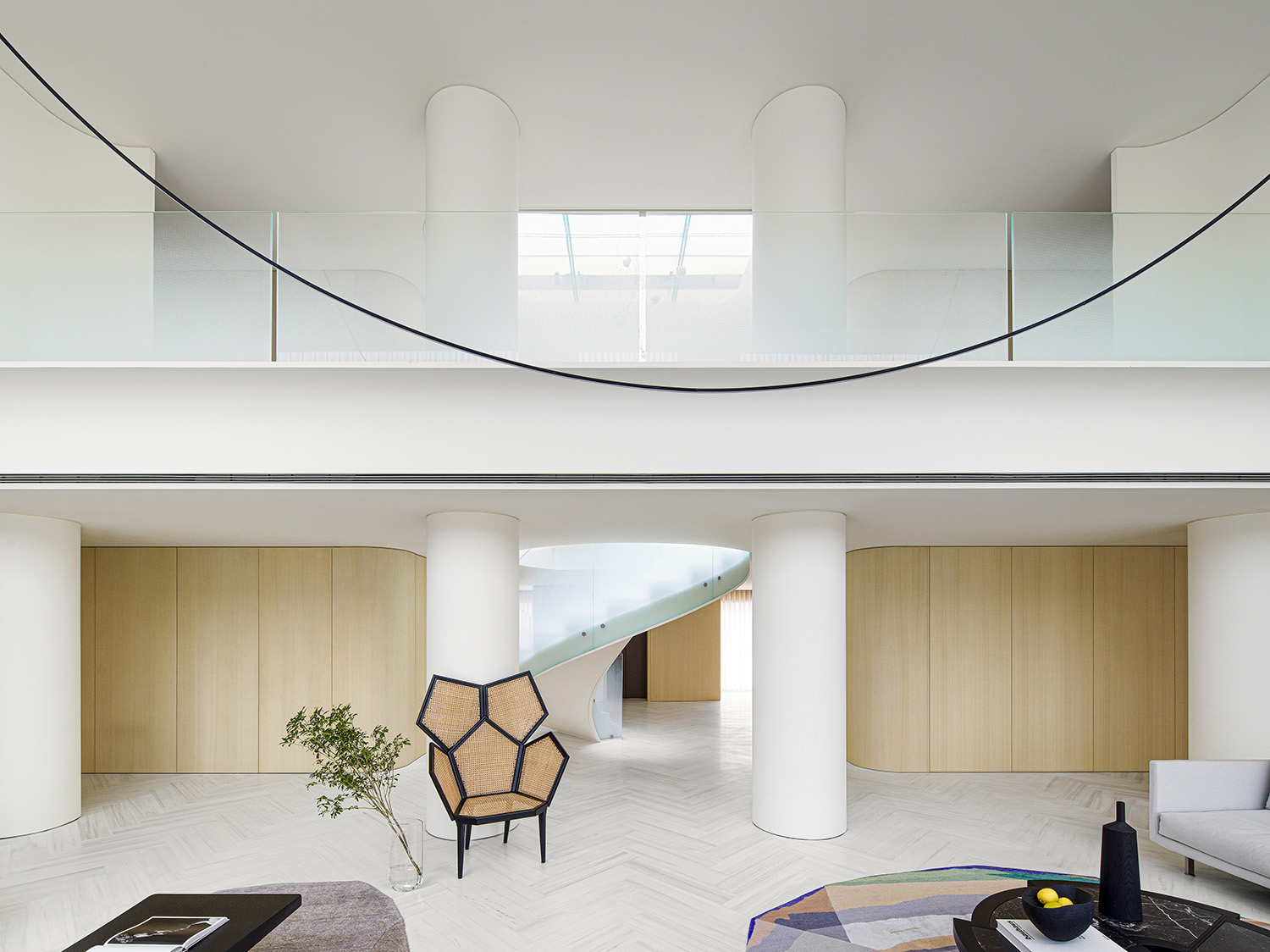 家具設計,藝術家具設計,家具設計案例,藝術品家具,藝術長凳,深圳,萬象與留白,融合萬象的功能性藝術家具,異開設計,泡泡藝廊