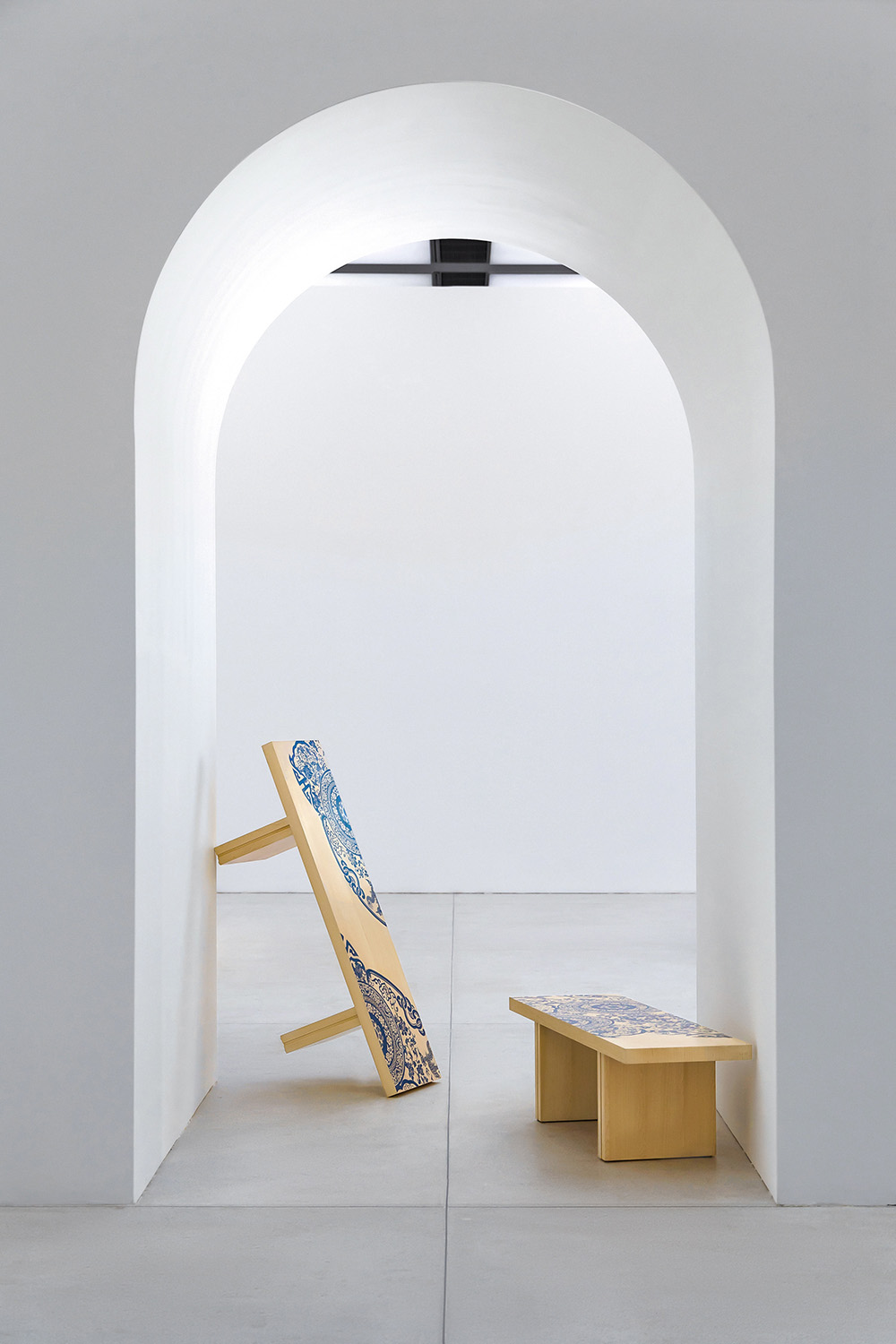 家具設計,藝術家具設計,家具設計案例,藝術品家具,藝術長凳,深圳,萬象與留白,融合萬象的功能性藝術家具,異開設計,泡泡藝廊