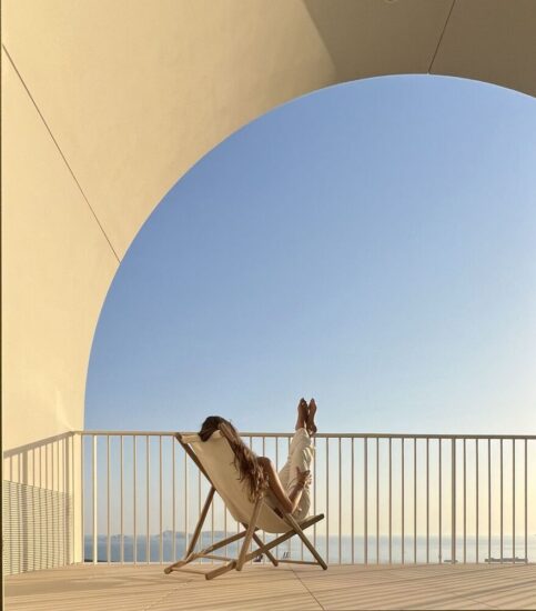 PietriArchitectes | 法國414 個拱頂外立麵,‘藍色之門’酒店公寓