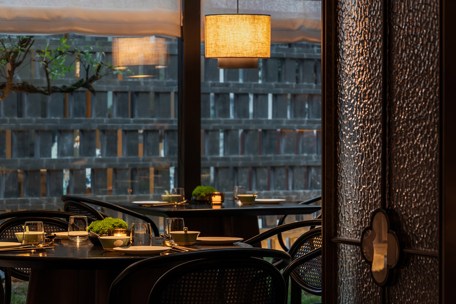 餐廳設計,休閑廳設計,餐廳裝修,餐廳設計案例,餐廳設計方案,高檔餐廳設計,川菜餐廳設計,重慶,重慶山茶四季燈火繁華處造就一方靜謐之地,雨樹設計