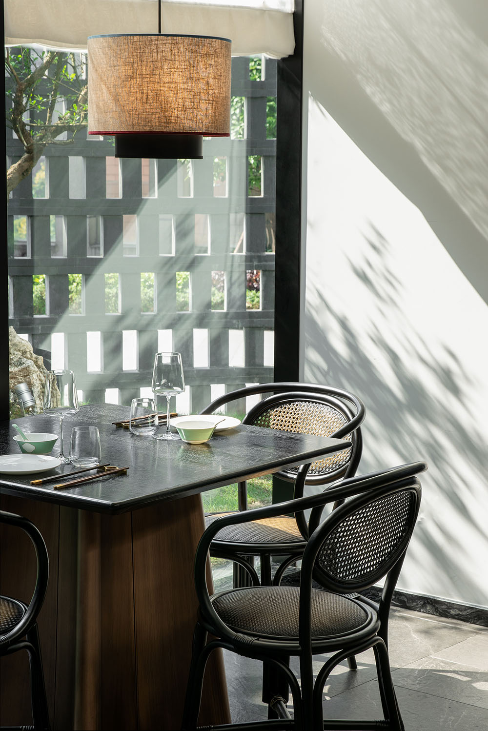 餐廳設計,休閑廳設計,餐廳裝修,餐廳設計案例,餐廳設計方案,高檔餐廳設計,川菜餐廳設計,重慶,重慶山茶四季燈火繁華處造就一方靜謐之地,雨樹設計