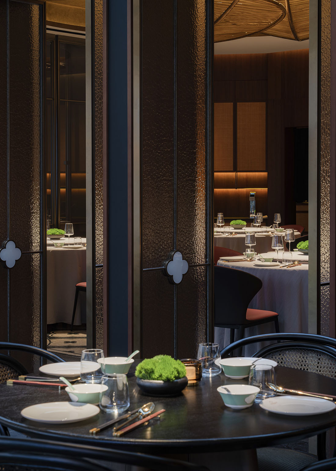 餐廳設計,休閑廳設計,餐廳裝修,餐廳設計案例,餐廳設計方案,高檔餐廳設計,川菜餐廳設計,重慶,重慶山茶四季燈火繁華處造就一方靜謐之地,雨樹設計