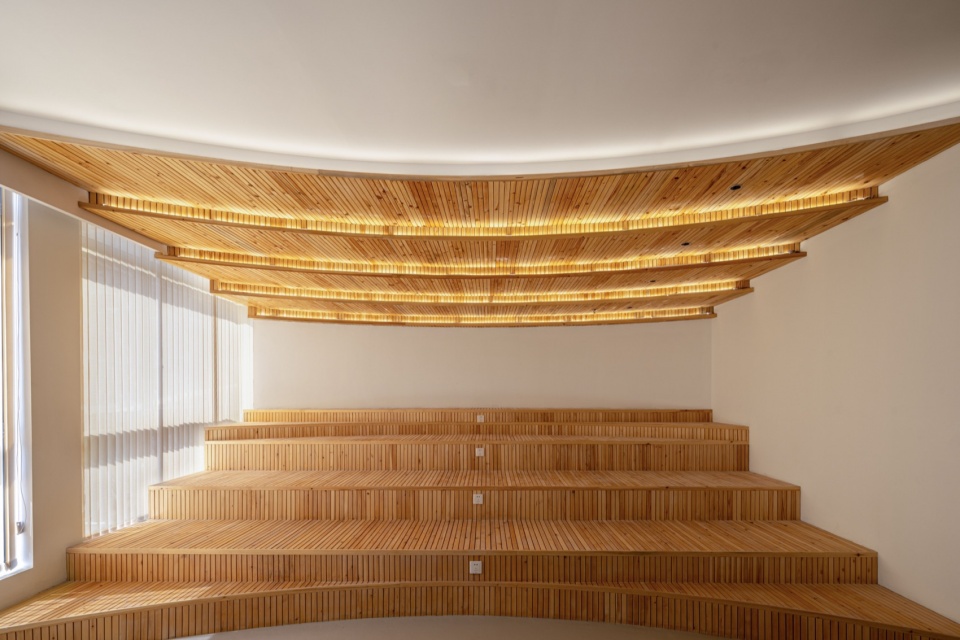 咖啡廳設計,開放式咖啡廳設計,商店設計,咖啡廳設計案例,咖啡廳設計方案,多功能空間設計,路演空間,上海屋簷之下,上海,直距建築設計