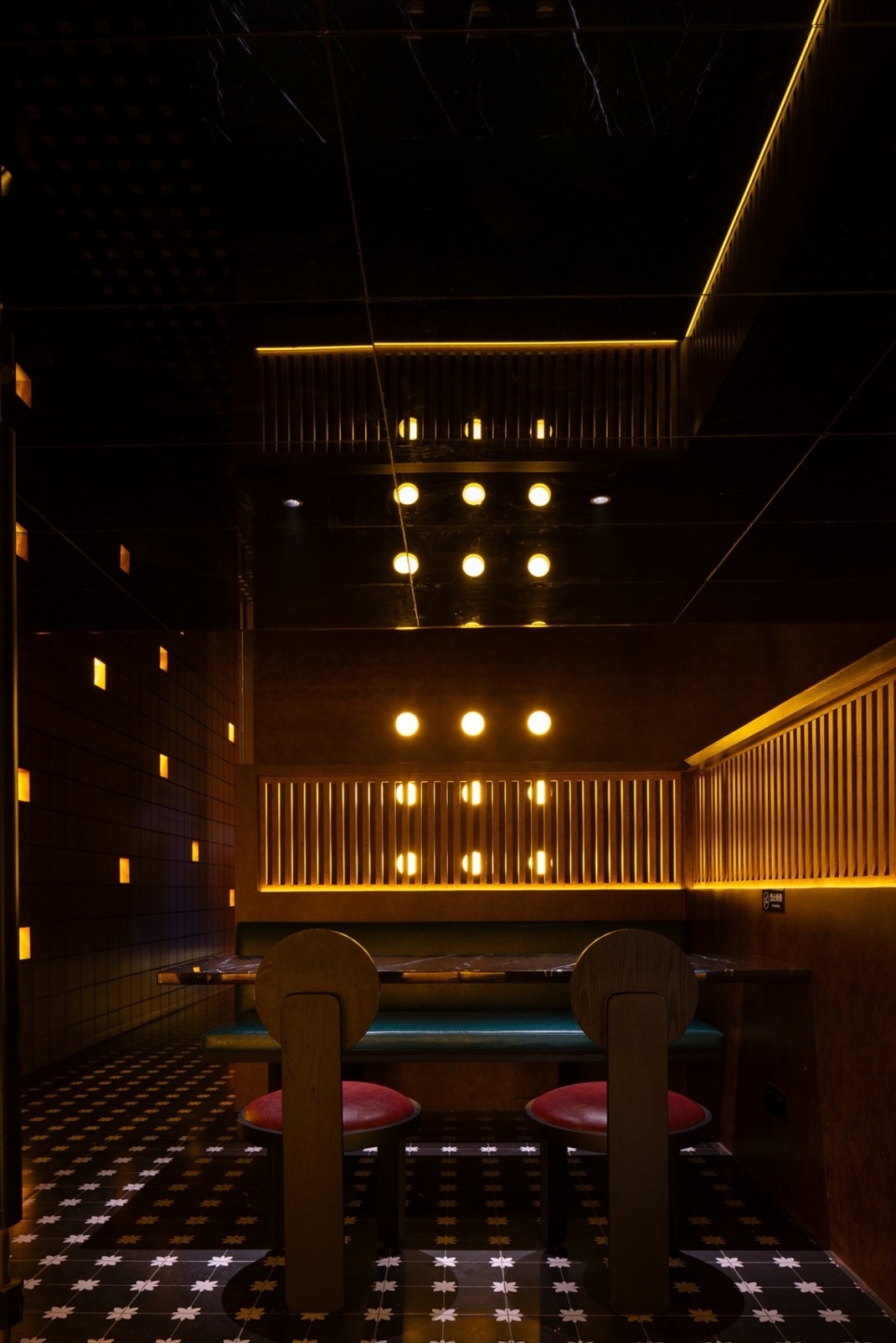 精品酒店,度假酒店,酒店設計案例,酒店設計方案,度假酒店設計方案,設計酒店,酒店設計,酒店裝修,長沙,肆月叁日酒店,尺鍍美學