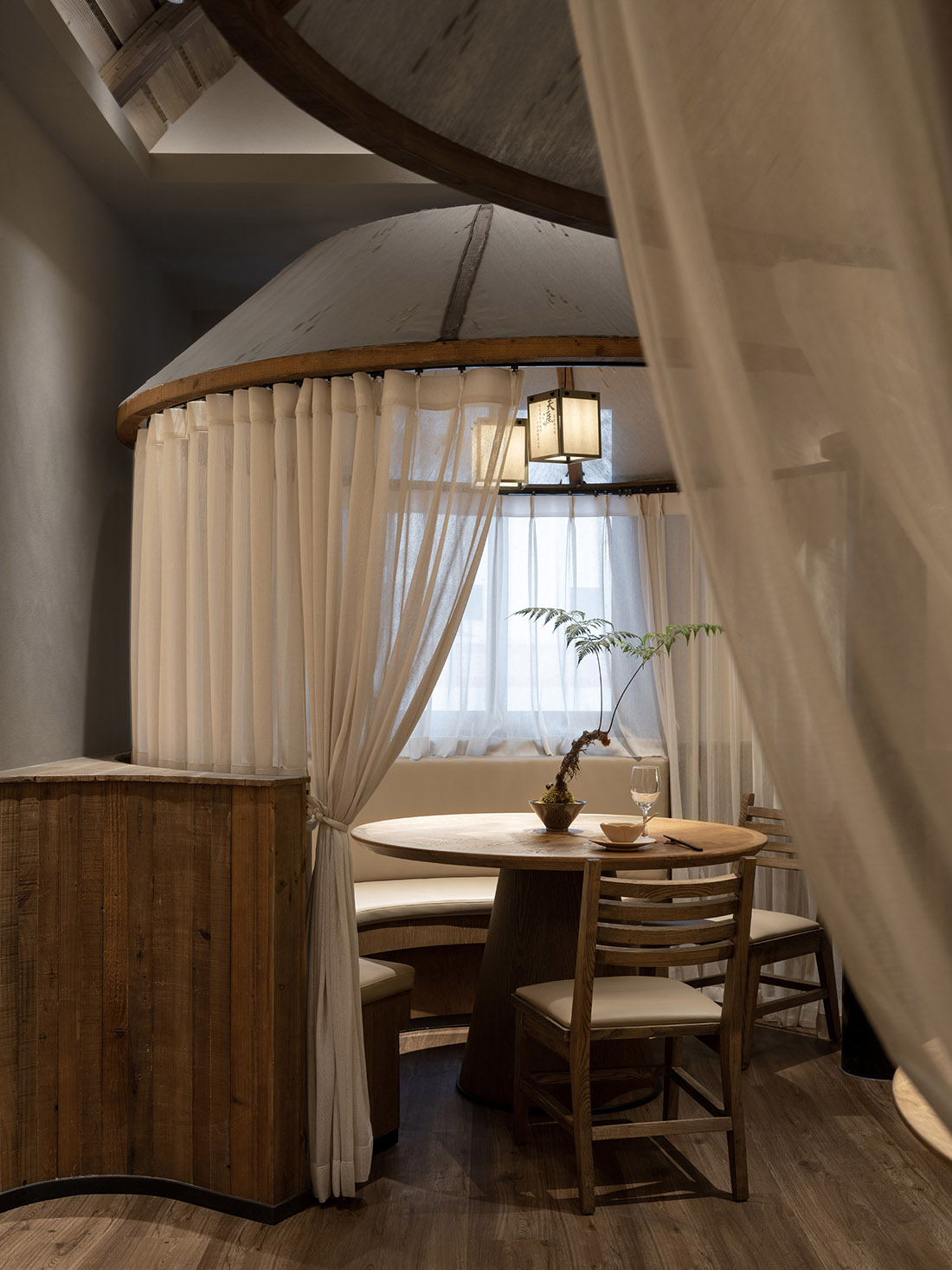 餐廳設計,休閑餐廳設計,餐廳設計案例,餐廳設計方案,餐廳裝修,餐廳改造,屋頭青瓦是誰家無錫周家二小姐的菜,無錫,歐陽跳建築設計