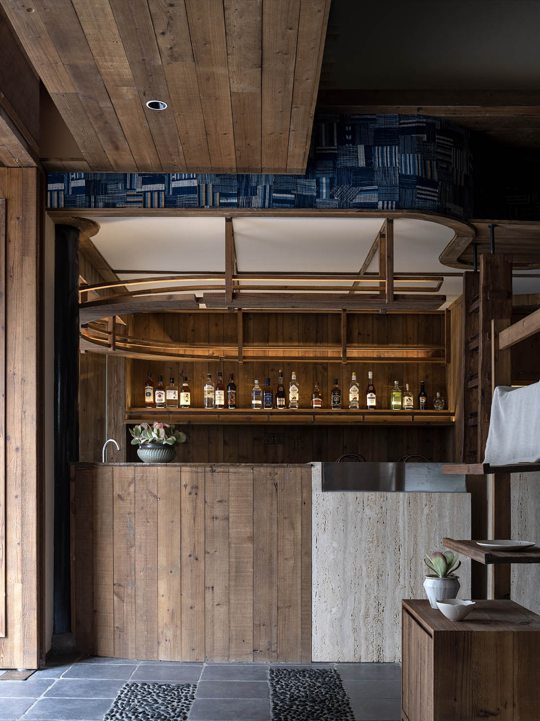 餐廳設計,休閑餐廳設計,餐廳設計案例,餐廳設計方案,餐廳裝修,餐廳改造,屋頭青瓦是誰家無錫周家二小姐的菜,無錫,歐陽跳建築設計