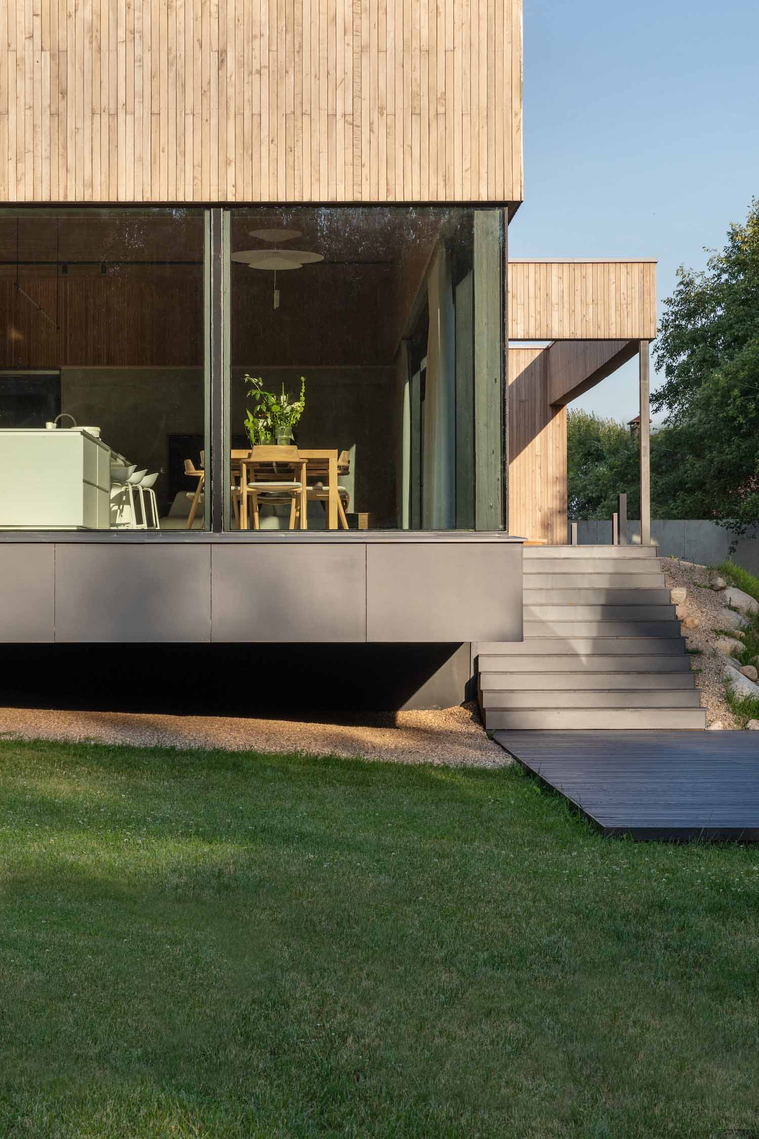 ZROBIM architects,白俄羅斯,別墅設計案例,別墅設計,明斯克,別墅裝修效果圖,原木色,清水混凝土