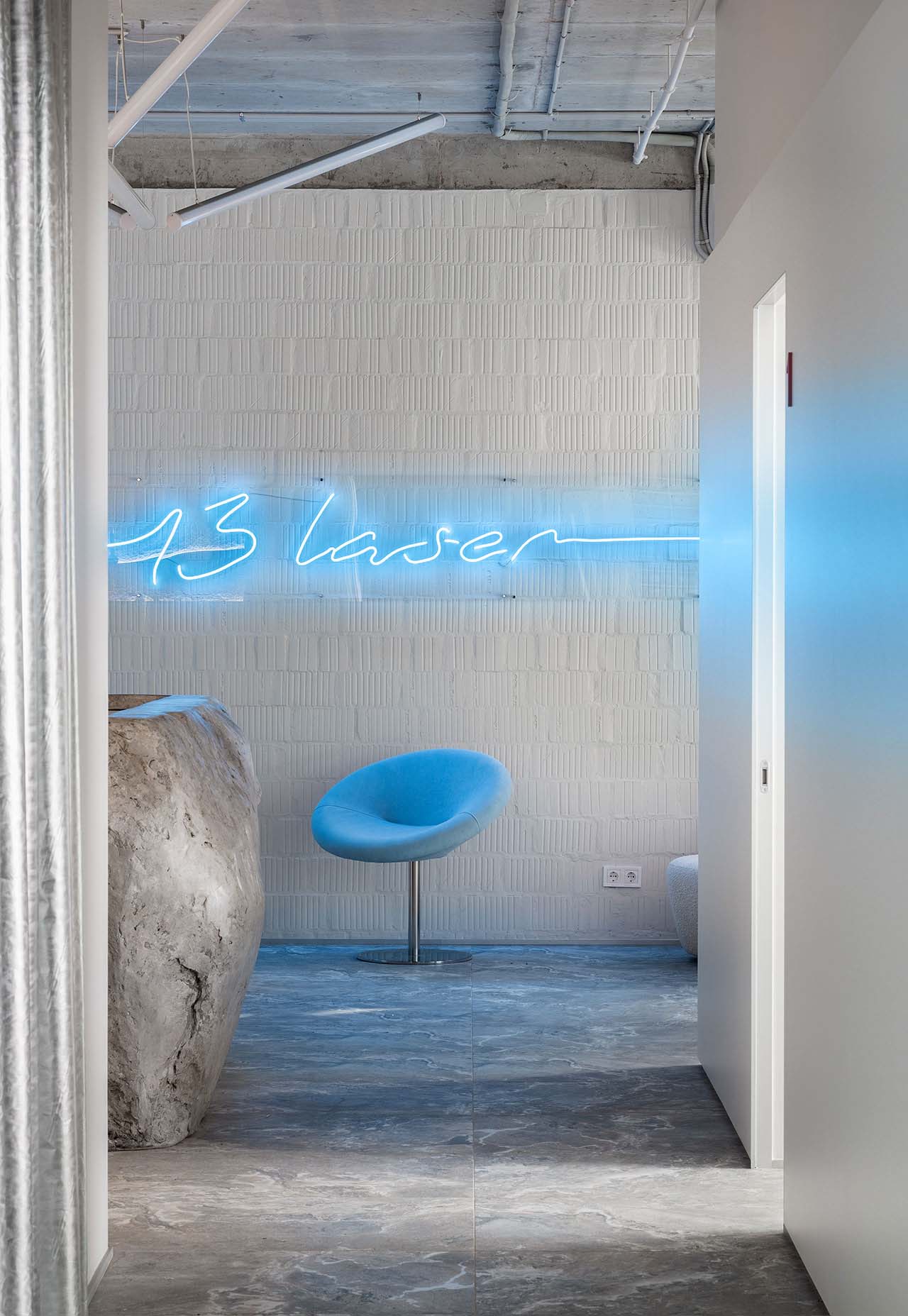 美容院設計,美容店設計,護膚店設計,美容院設計案例,Temp,基輔,極簡主義,皮膚工作室,醫美中心,美容診所